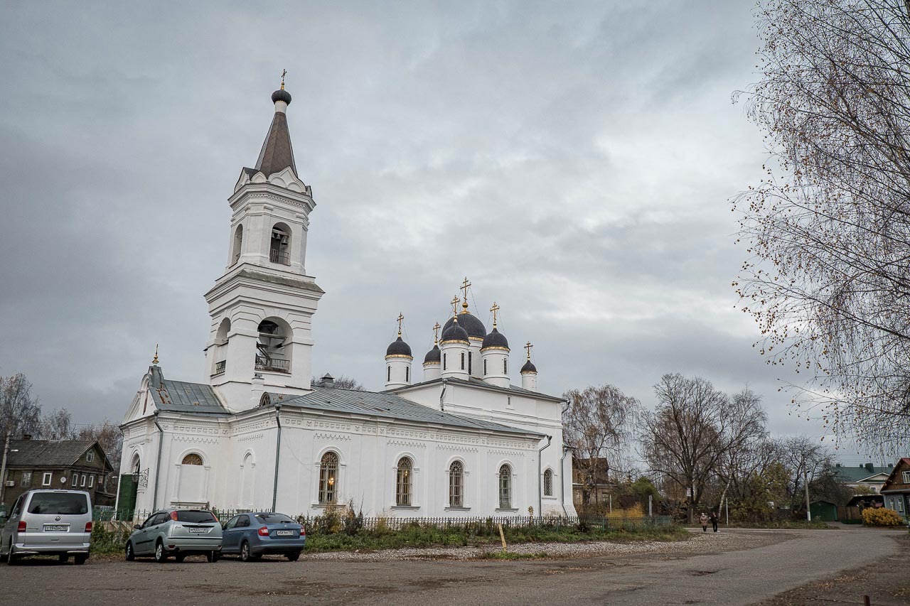 Белая троица тверь. Храм Троицы Живоначальной Тверь. Церковь Троицы Живоначальной 